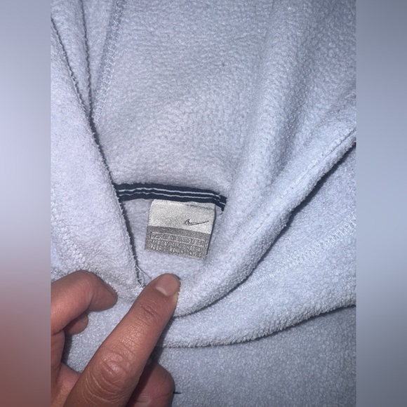 Nike women’s Gray Hoodie and Sweatpants Set - Picture 4 of 5